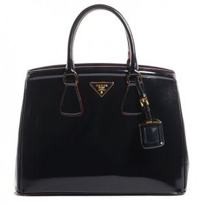 Prada Spazzolato Parabole Tote Nero (black)